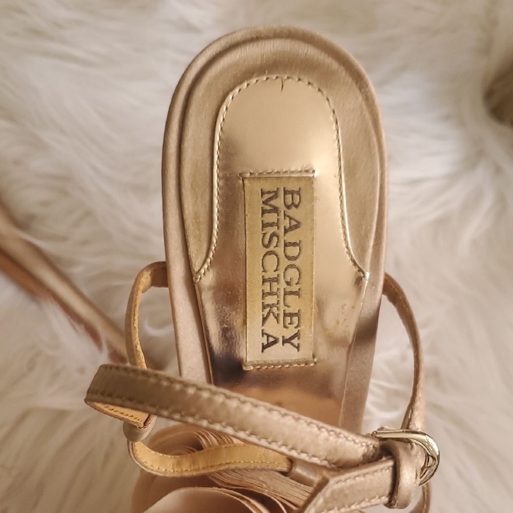Badgley Mischka Gold Floral Heels - Picture 3 of 12